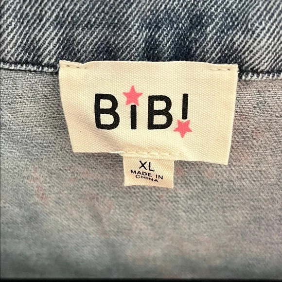 BiBi Denim Jacket Shacket with Pink Floral Design NWOT - Picture 2 of 11